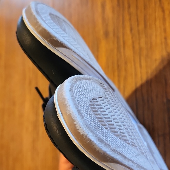 Cherry PoPo Boat Shoes Size 2 - Picture 5 of 9